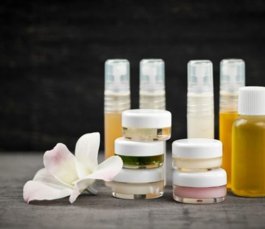 כל מה שחשוב לדעת על מותגים מובילים בתחום קוסמטיקה וטיפוח עור הפנים