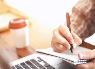 להוציא ספר לאור